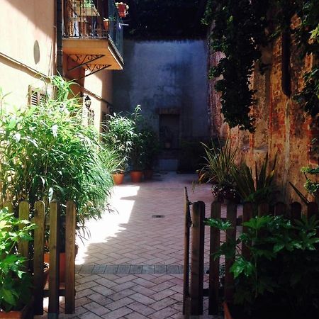 Mood-Siro Comi Hotel Pavia Luaran gambar